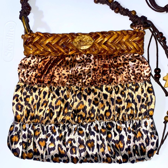 🎉HP🎉🦒🦓 Cappelli Straworld Animal Print Crossbody Purse - Picture 3 of 15